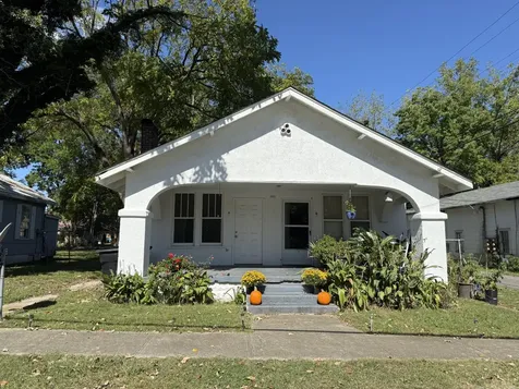 207 E Lauderdale Street Tullahoma TN 37388
