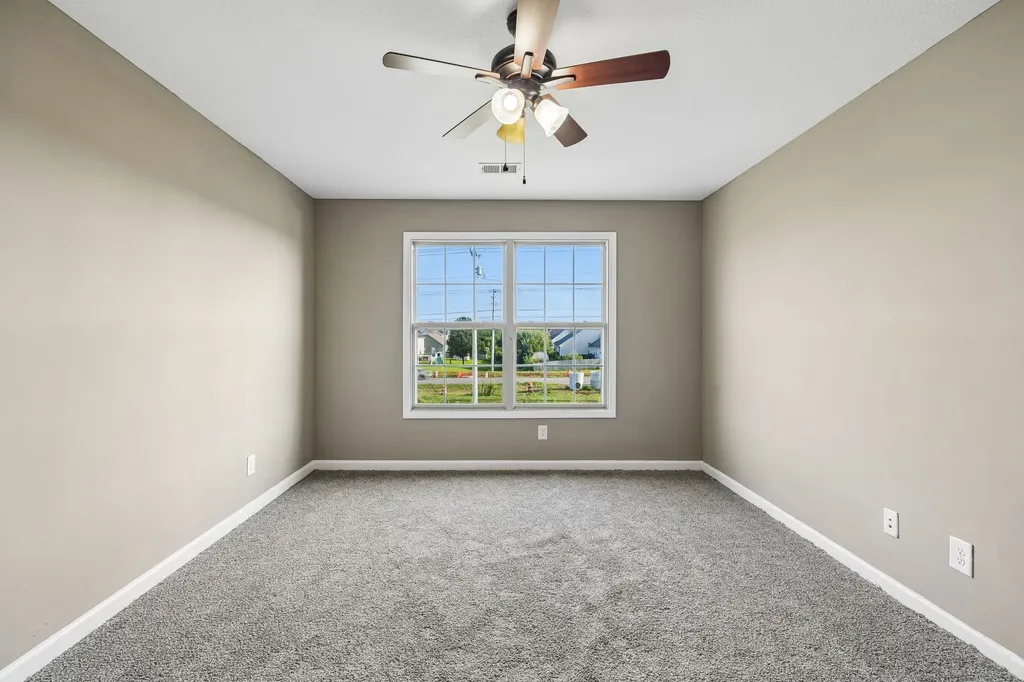 1004 Thrasher Drive Clarksville TN 37040