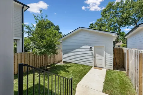 105A 37th Ave, N Nashville TN 37209