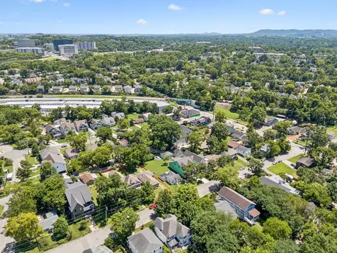 105A 37th Ave, N Nashville TN 37209