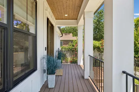 105A 37th Ave, N Nashville TN 37209