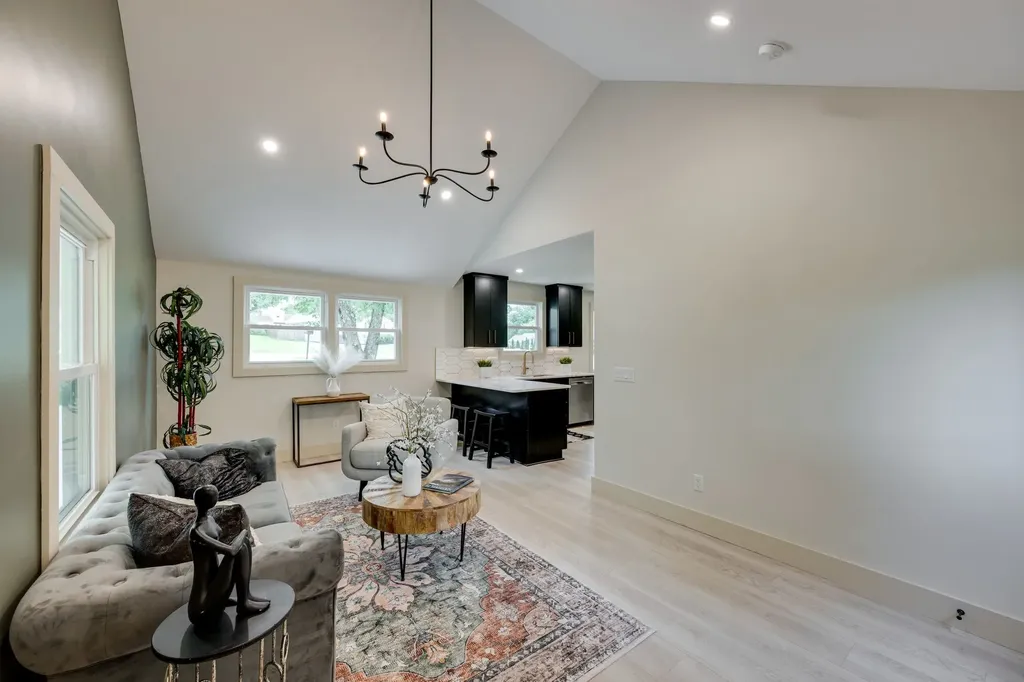 2705 Live Oak Road Nashville TN 37210