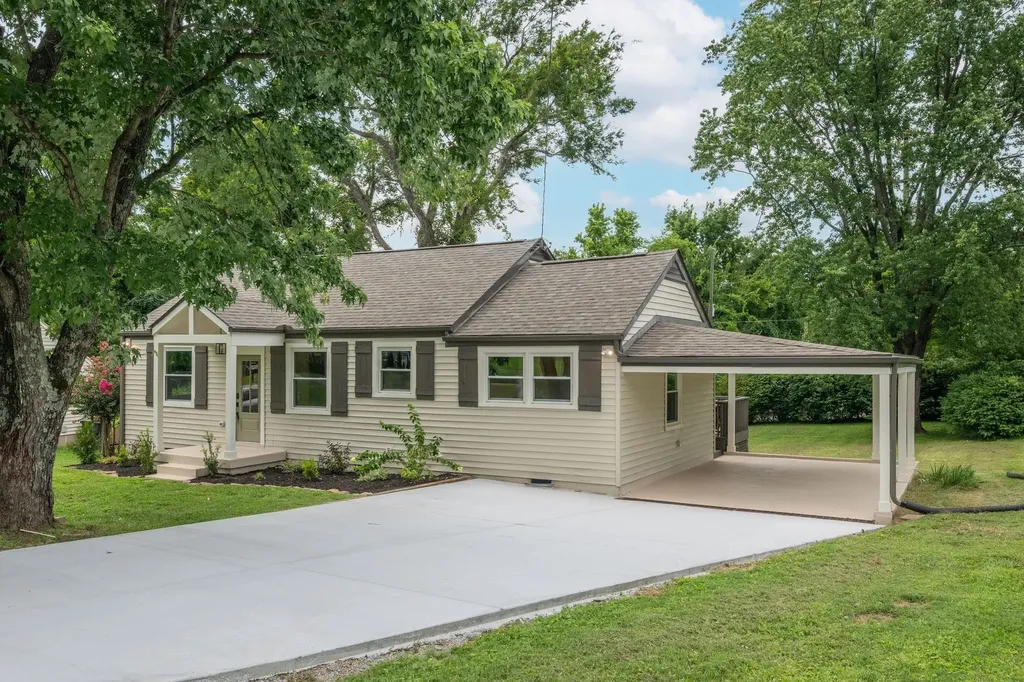 2705 Live Oak Road Nashville TN 37210
