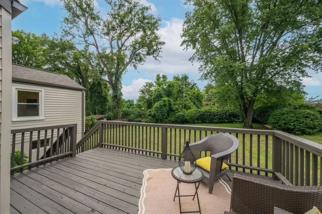 2705 Live Oak Road Nashville TN 37210