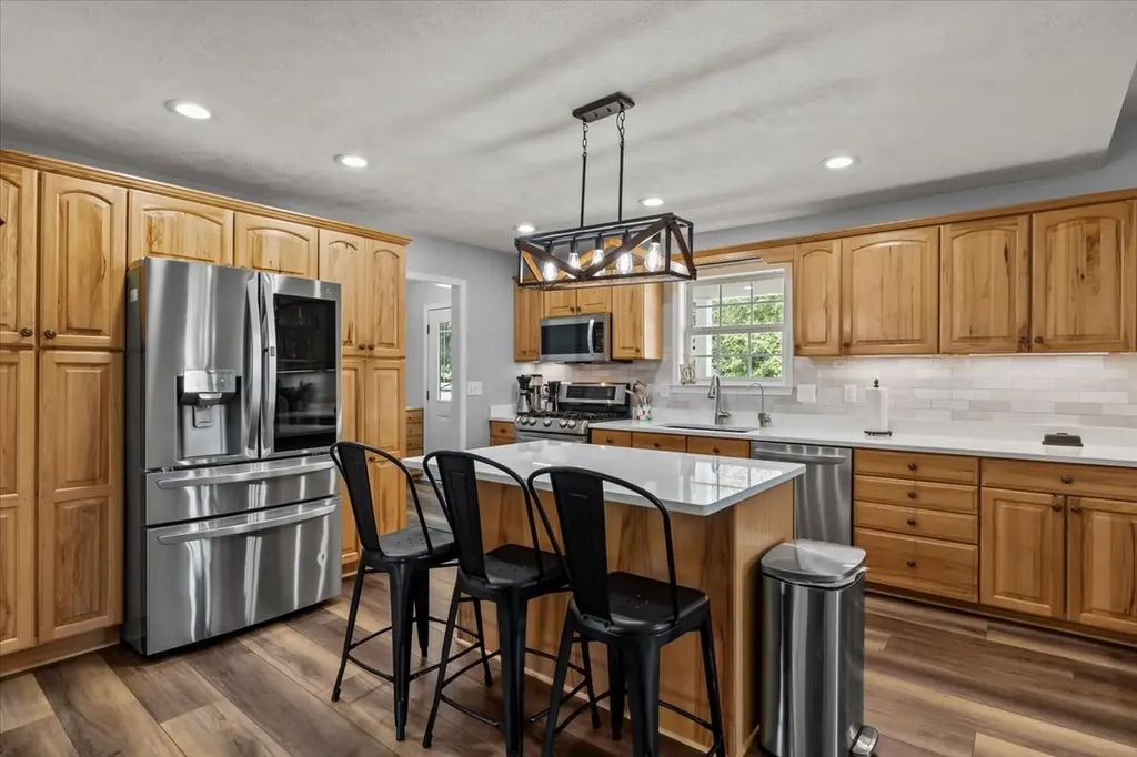 1015 Garners Creek Road Dickson TN 37055