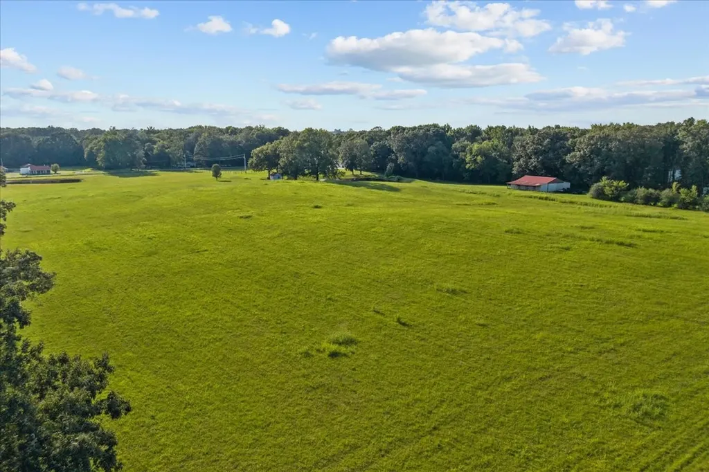 1015 Garners Creek Road Dickson TN 37055
