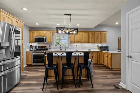 1015 Garners Creek Road Dickson TN 37055