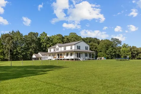 1015 Garners Creek Road Dickson TN 37055