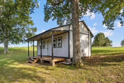1015 Garners Creek Road Dickson TN 37055