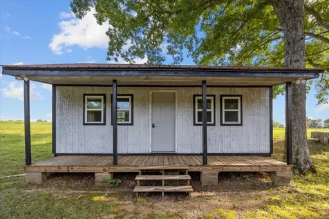 1015 Garners Creek Road Dickson TN 37055