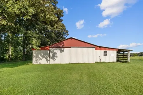 1015 Garners Creek Road Dickson TN 37055