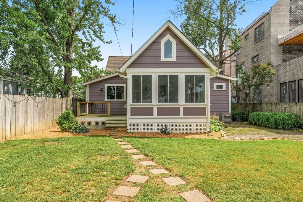 1627 Long Avenue Nashville TN 37206