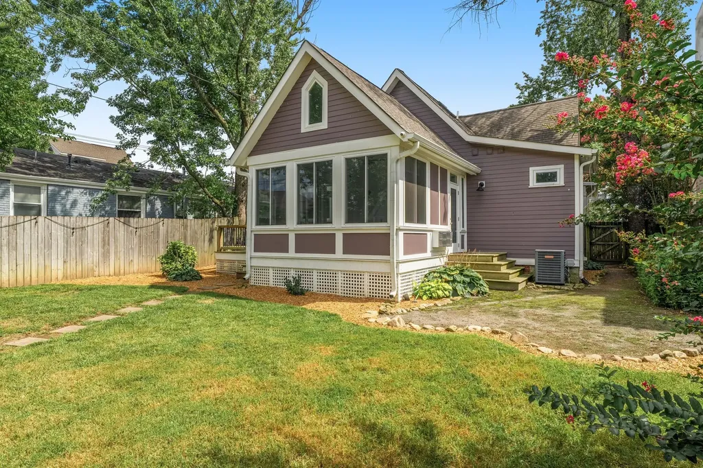 1627 Long Avenue Nashville TN 37206