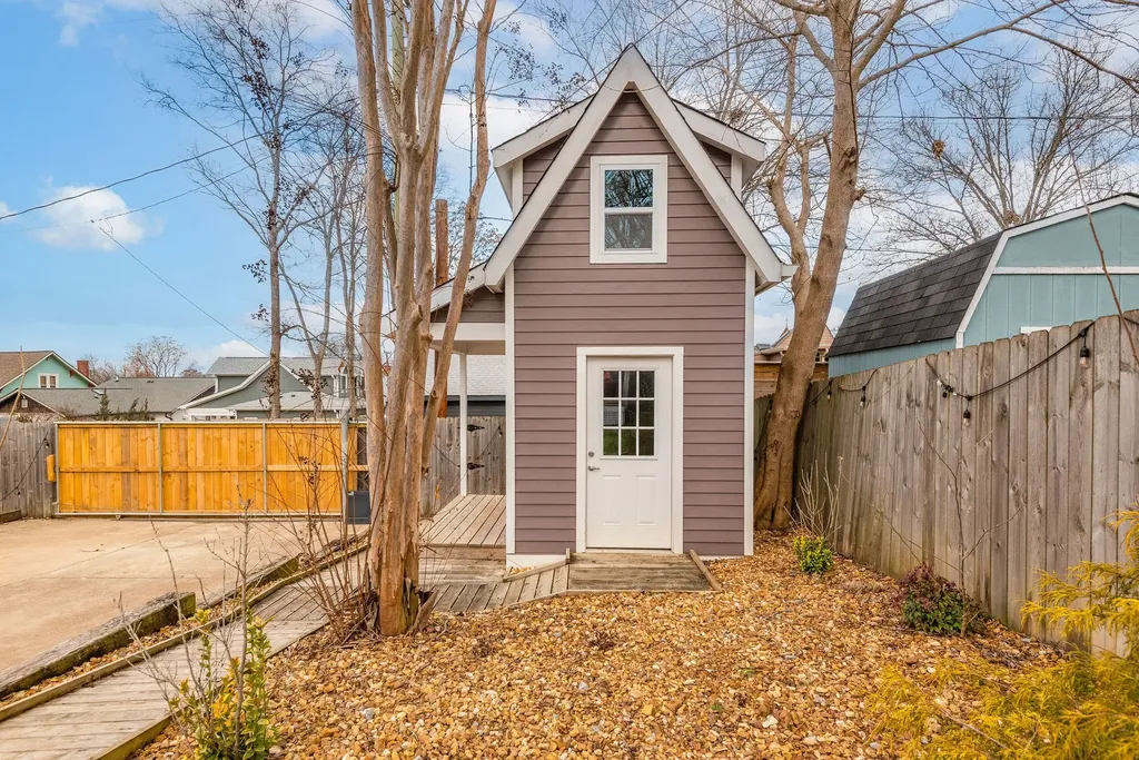 1627 Long Avenue Nashville TN 37206
