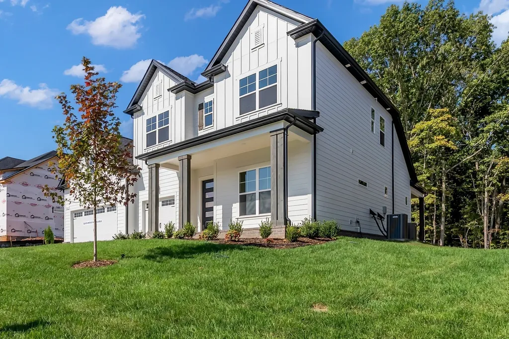 7504 Shoal Mill Point Fairview TN 37062