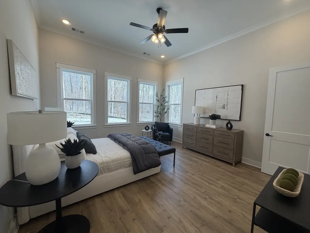 7504 Shoal Mill Point Fairview TN 37062