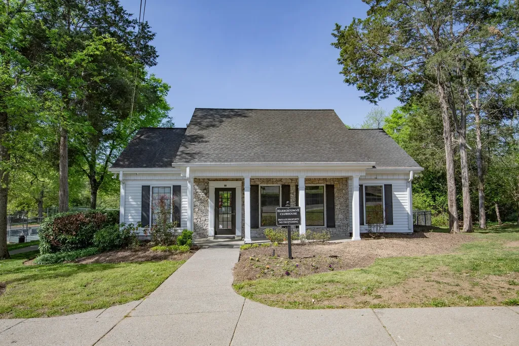 189 E Harbor Hendersonville TN 37075