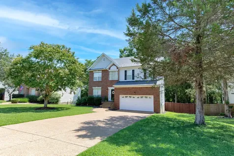 189 E Harbor Hendersonville TN 37075