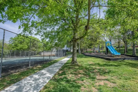 189 E Harbor Hendersonville TN 37075