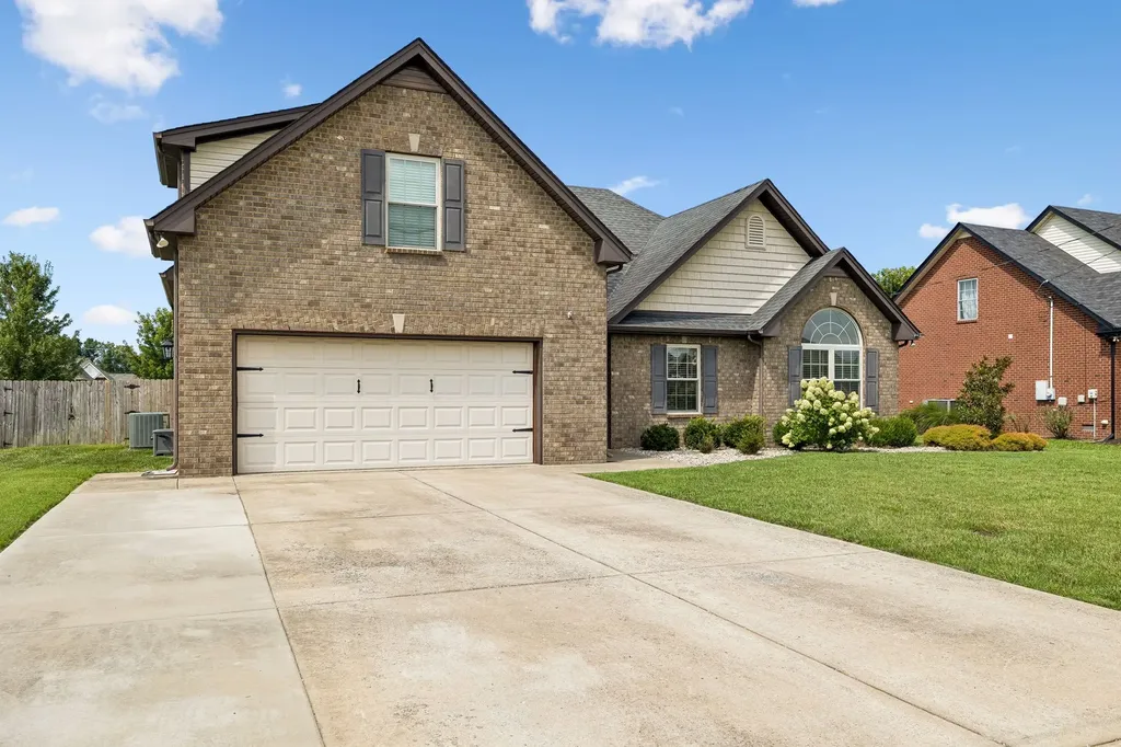 1951 Mural Lane Murfreesboro TN 37127
