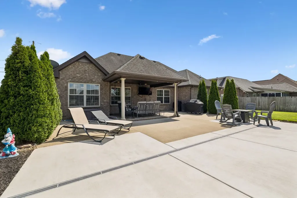 1951 Mural Lane Murfreesboro TN 37127