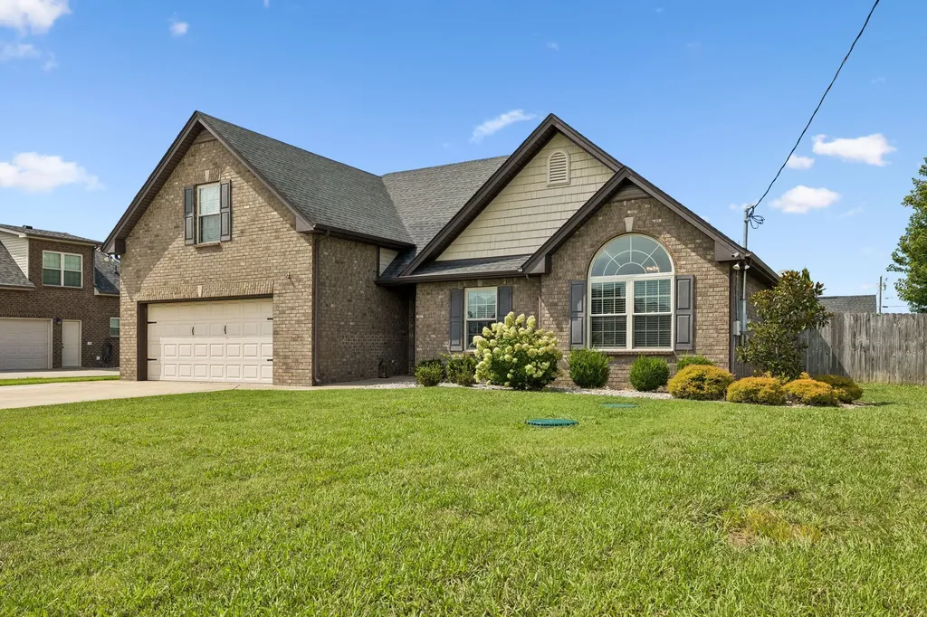 1951 Mural Lane Murfreesboro TN 37127
