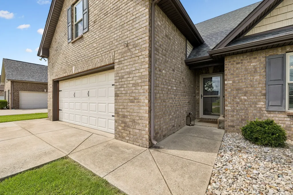 1951 Mural Lane Murfreesboro TN 37127