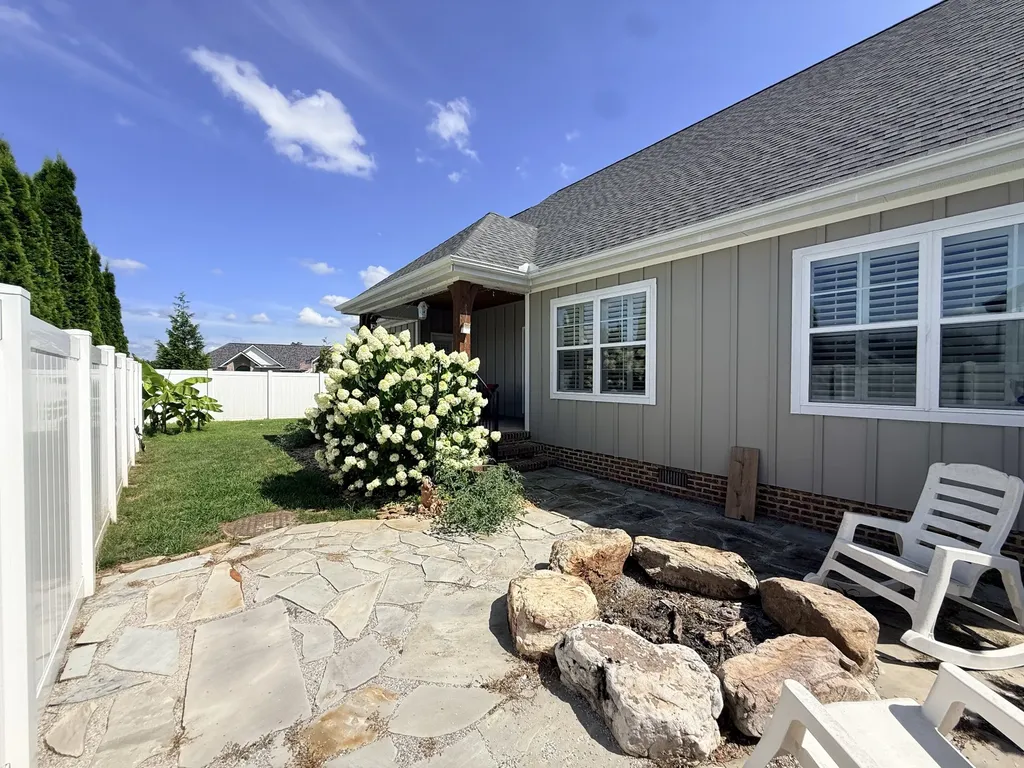 124 Droon Drive Mcminnville TN 37110