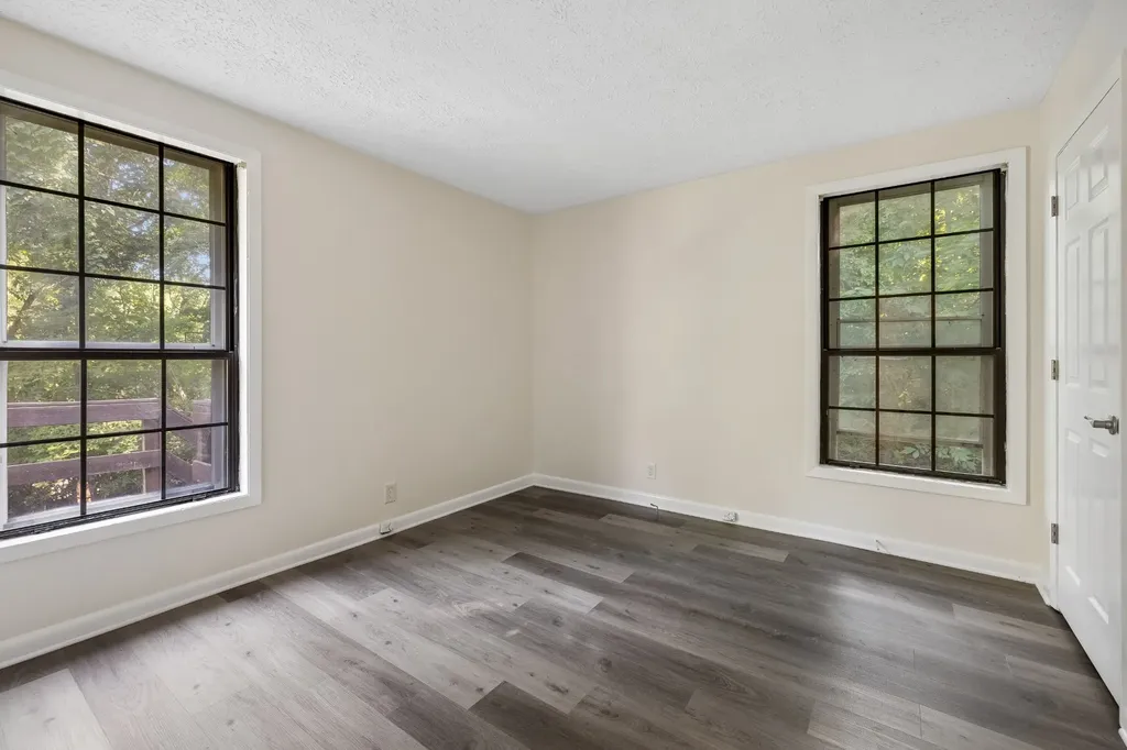 3245 Niagara Drive Nashville TN 37214