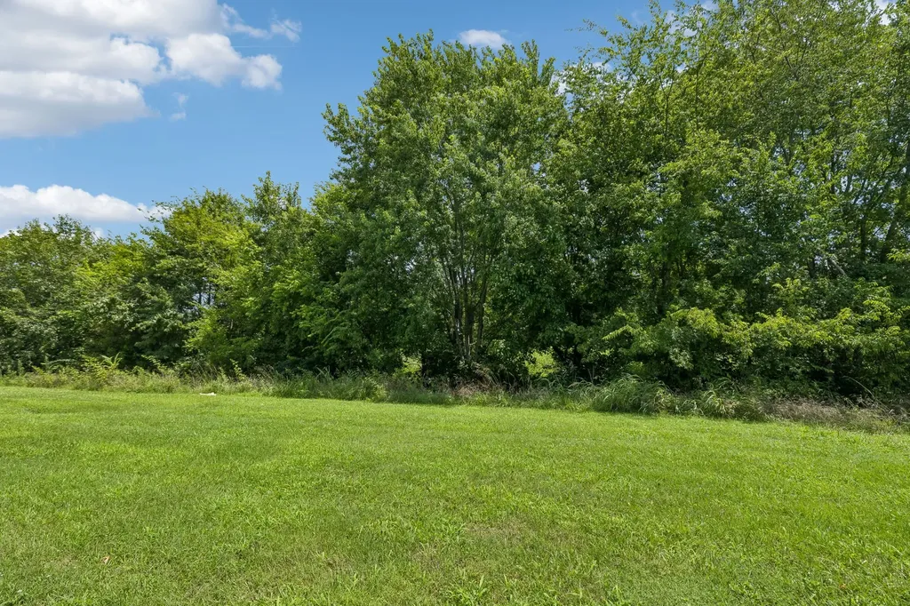 1101 Acorn Drive Lewisburg TN 37091