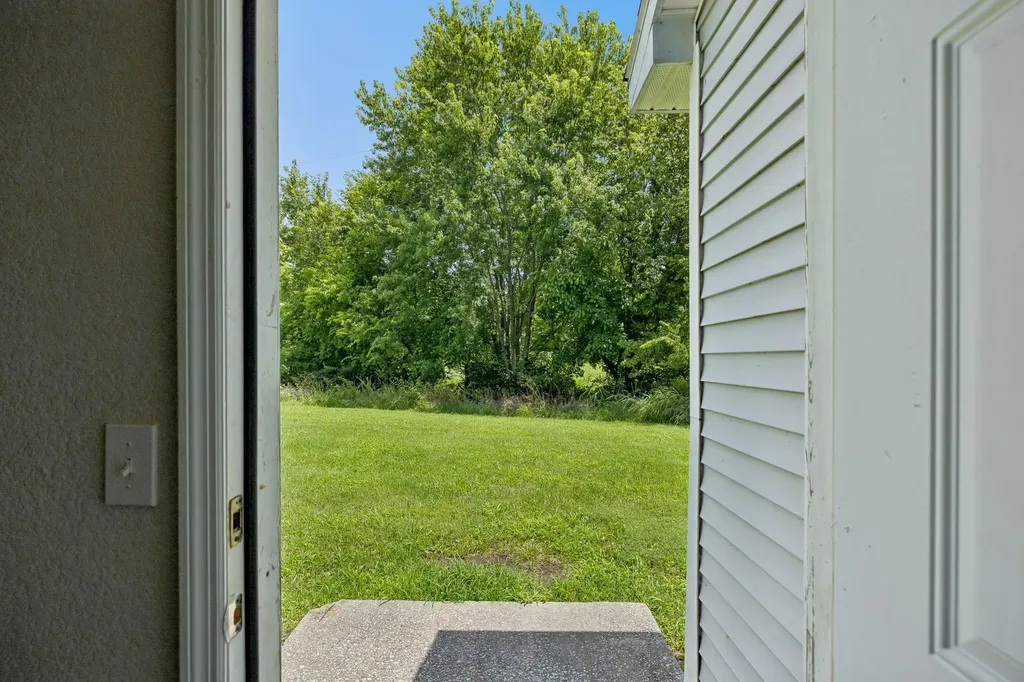 1330 Pine Cone Drive Lewisburg TN 37091