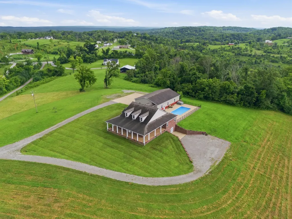 1655 Blackburn Lane Spring Hill TN 37174