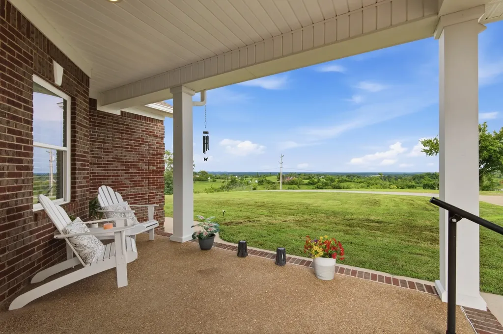 1655 Blackburn Lane Spring Hill TN 37174