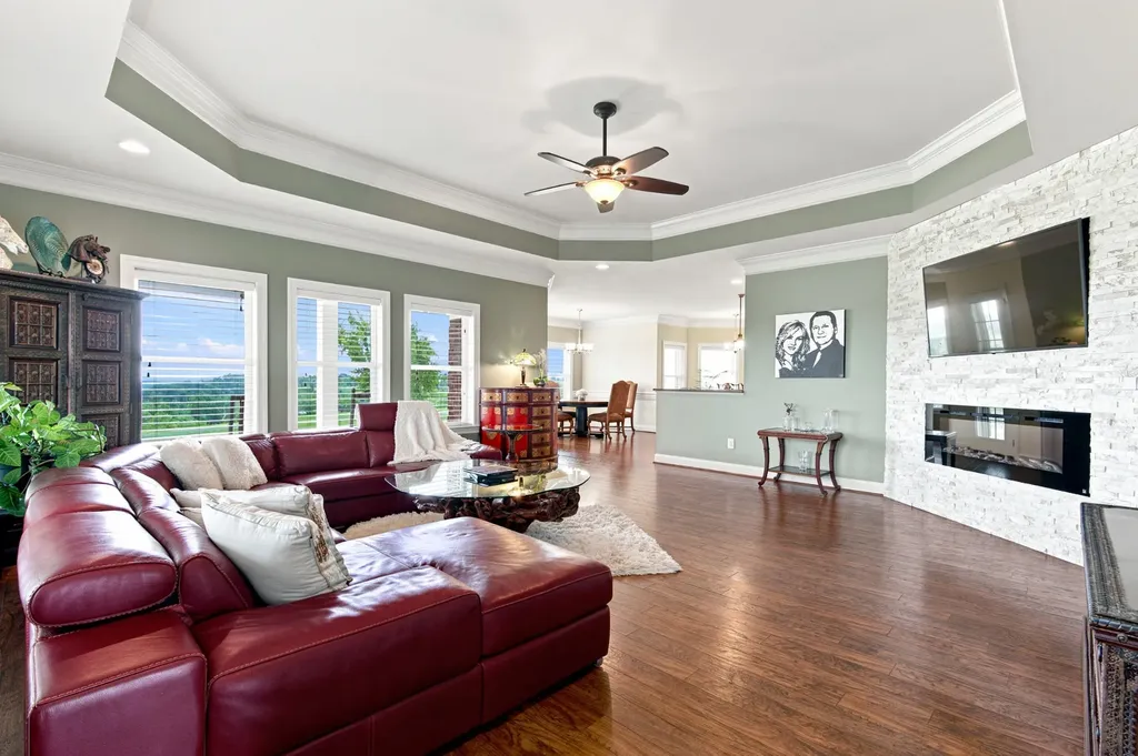 1655 Blackburn Lane Spring Hill TN 37174