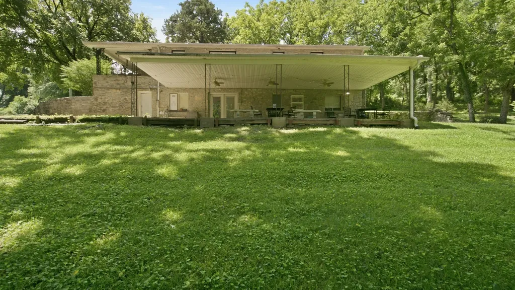 215 Wallace Drive Fayetteville TN 37334