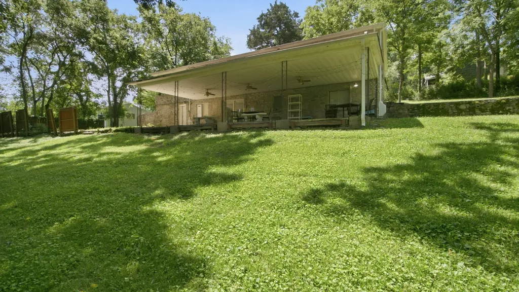 215 Wallace Drive Fayetteville TN 37334
