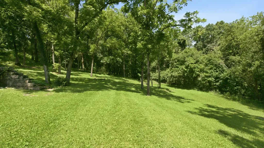 215 Wallace Drive Fayetteville TN 37334