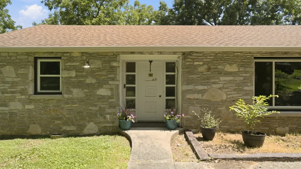215 Wallace Drive Fayetteville TN 37334