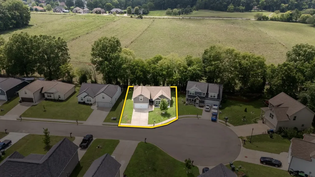 357 Fieldstone Lane Springfield TN 37172