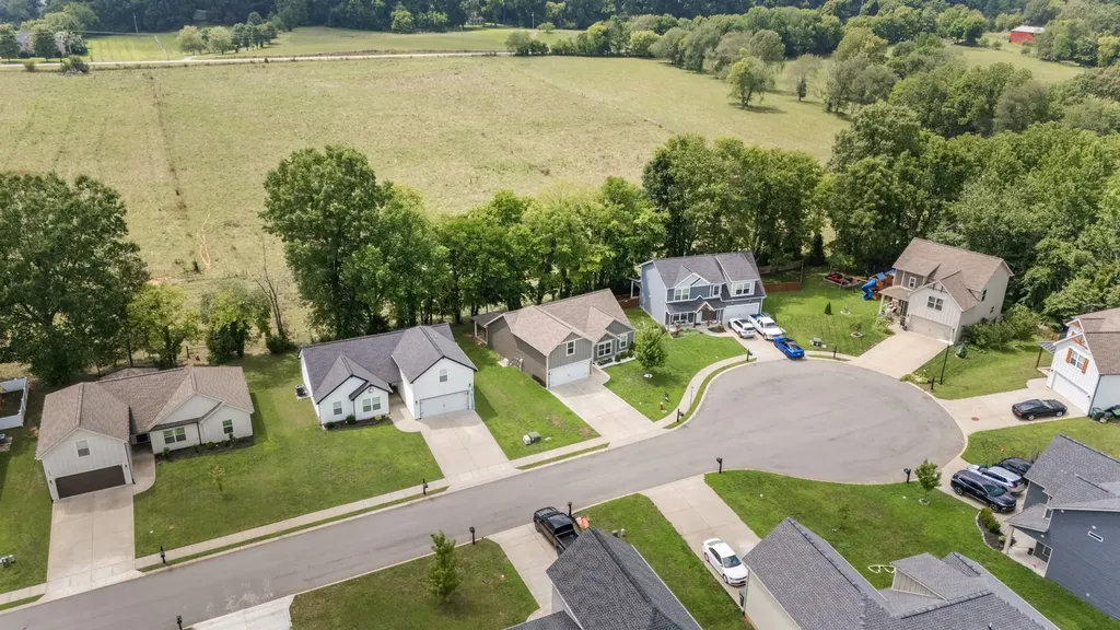 357 Fieldstone Lane Springfield TN 37172
