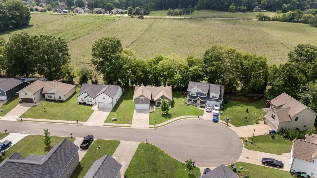 357 Fieldstone Lane Springfield TN 37172