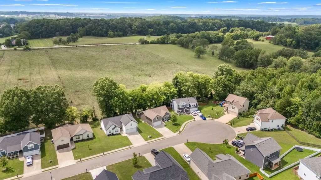 357 Fieldstone Lane Springfield TN 37172