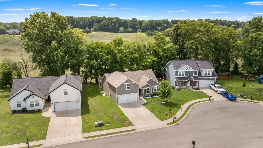 357 Fieldstone Lane Springfield TN 37172