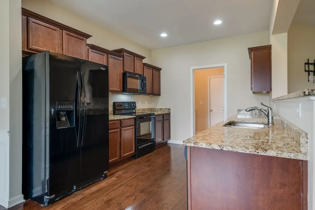 1021 Lindyn Lee Way Gallatin TN 37066