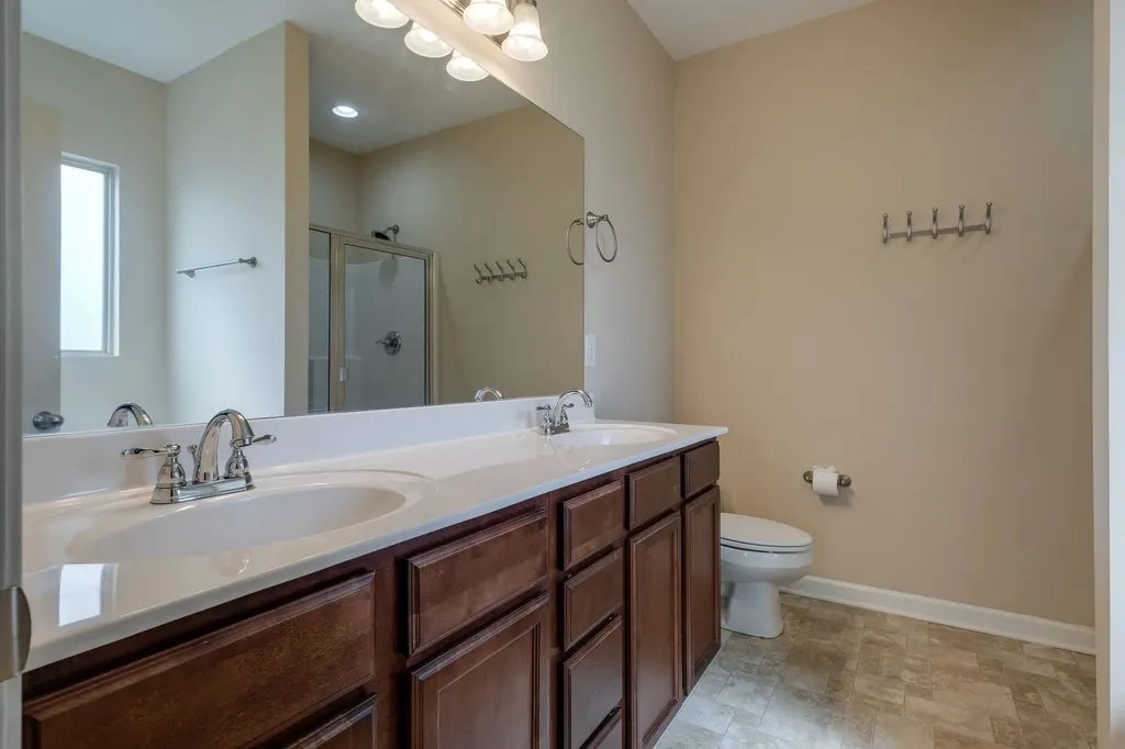 1021 Lindyn Lee Way Gallatin TN 37066