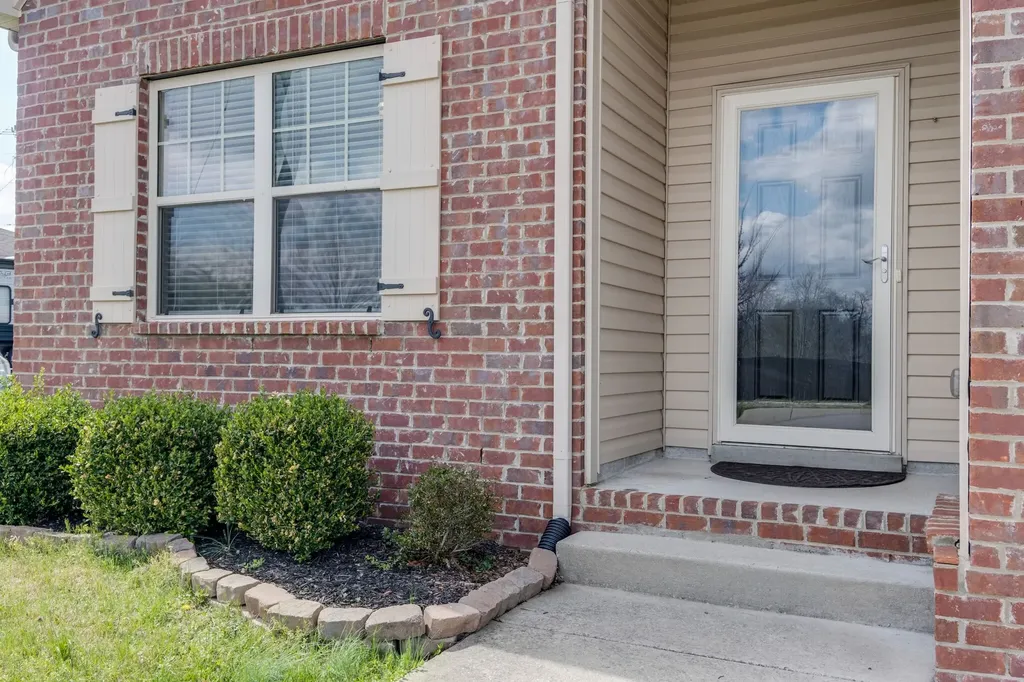 1021 Lindyn Lee Way Gallatin TN 37066