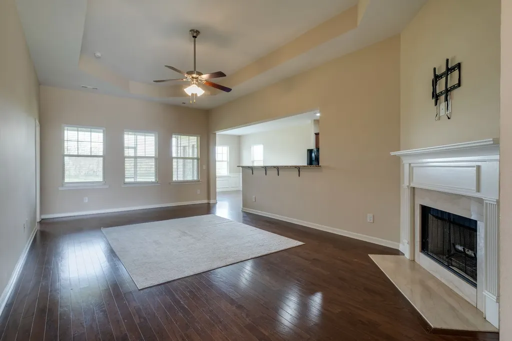 1021 Lindyn Lee Way Gallatin TN 37066