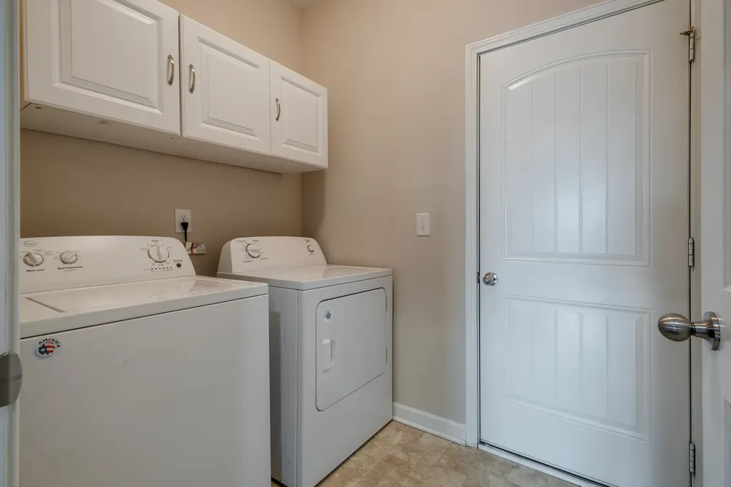 1021 Lindyn Lee Way Gallatin TN 37066