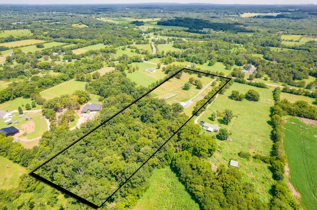 2449 Warner Bridge Road Shelbyville TN 37160