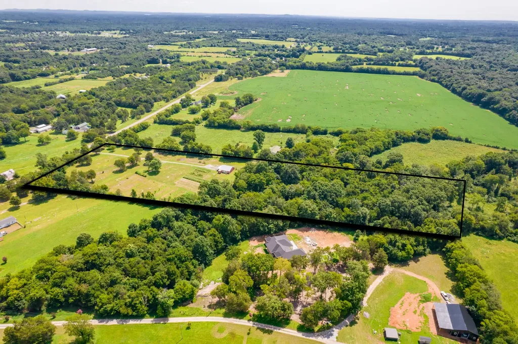 2449 Warner Bridge Road Shelbyville TN 37160